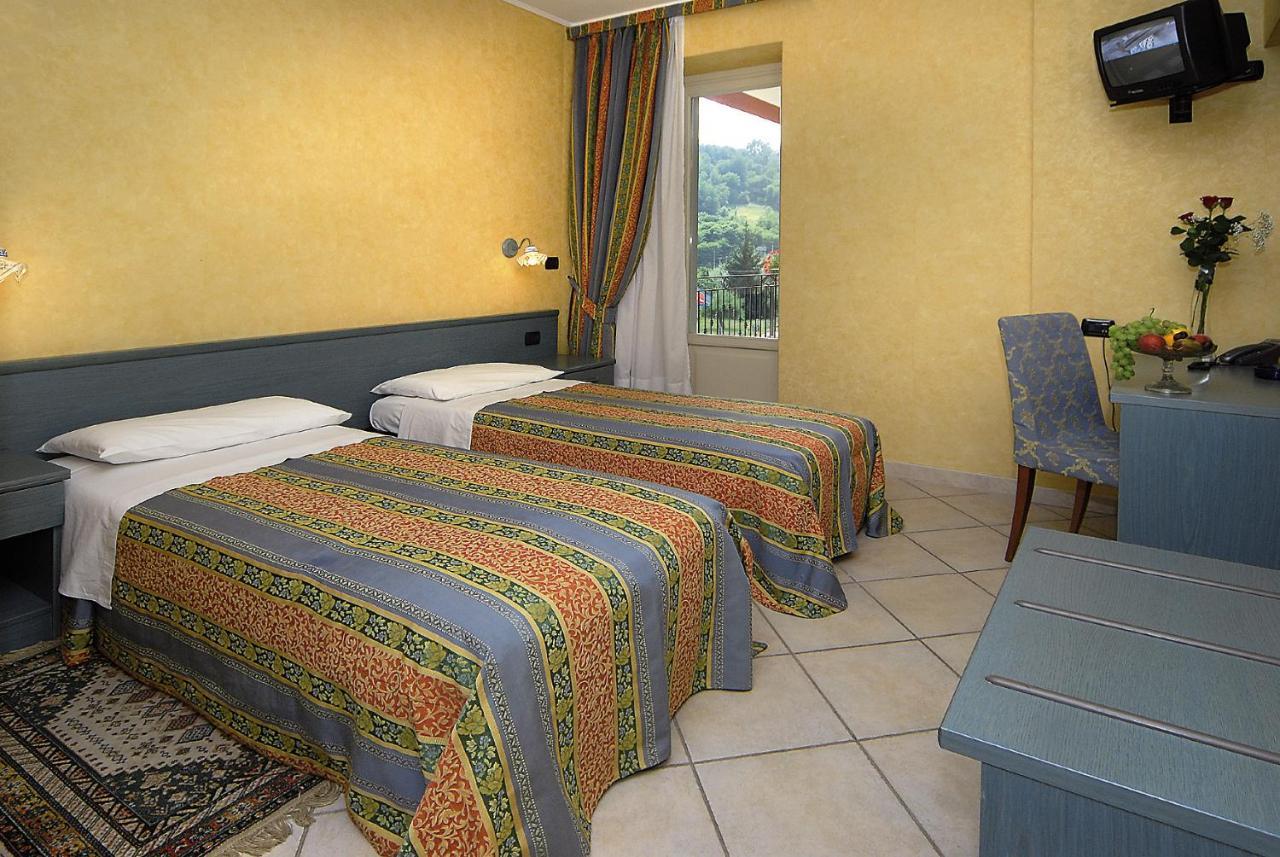 Hotel Ristorante Del Peso San Michele Mondovi Exteriér fotografie